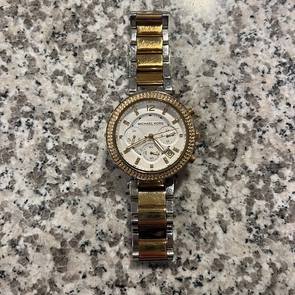 Michael Kors Gold and Silver Watch - Picture 1 of 7